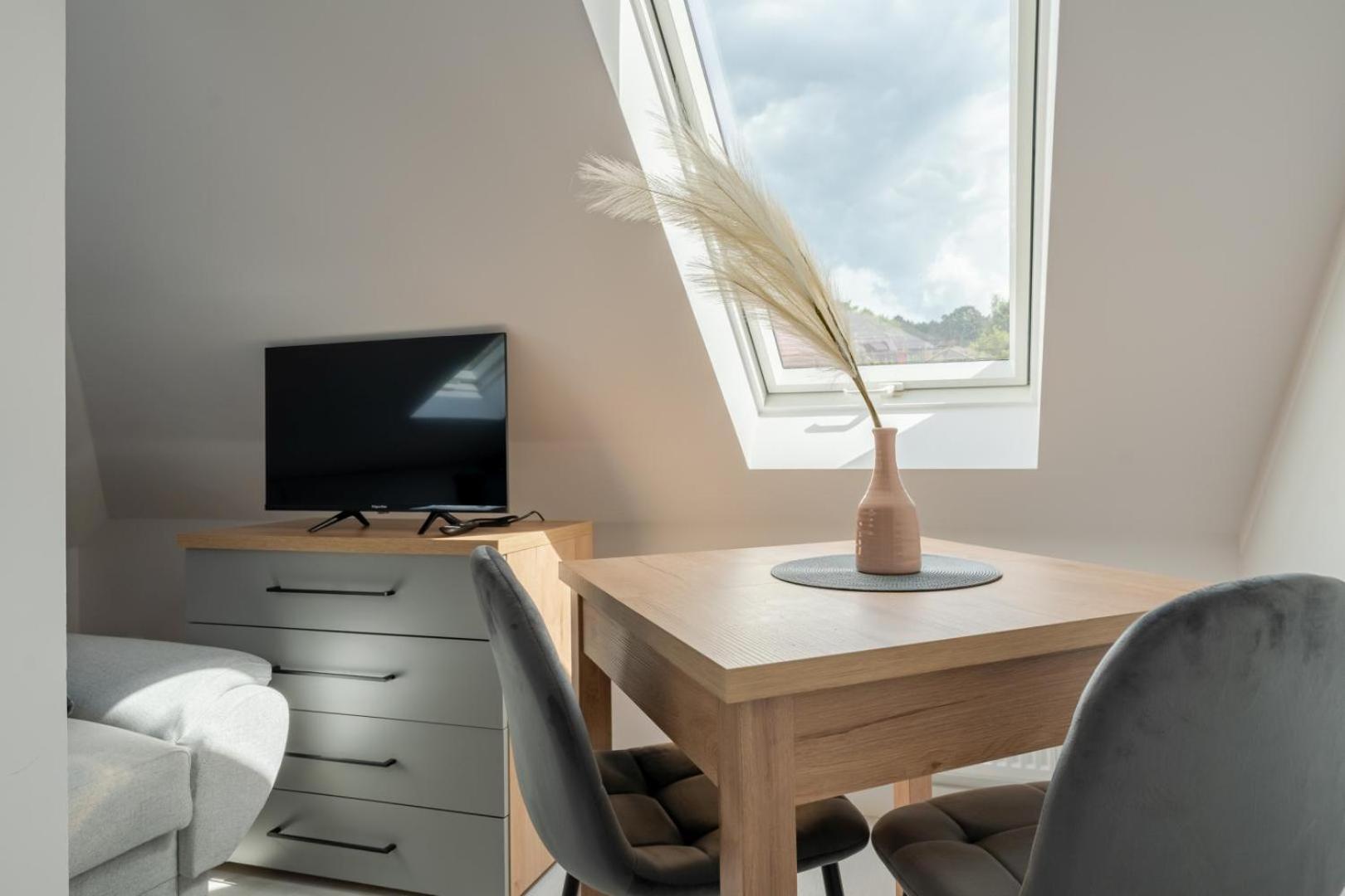 Apartamenty Ok'S - Blisko Centrum W Pelni Wyposazone - By Spaceapart Jelenia Gora Exterior photo